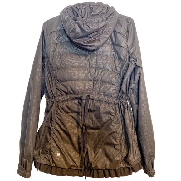 Lululemon Spring Fling Puffy Windbreaker Jacket 8 - Picture 6 of 11